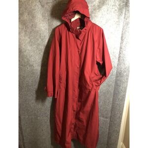 LL Bean Coat Womens Medium Red Hooded Long Rain Coat Full Zip Lined Trench